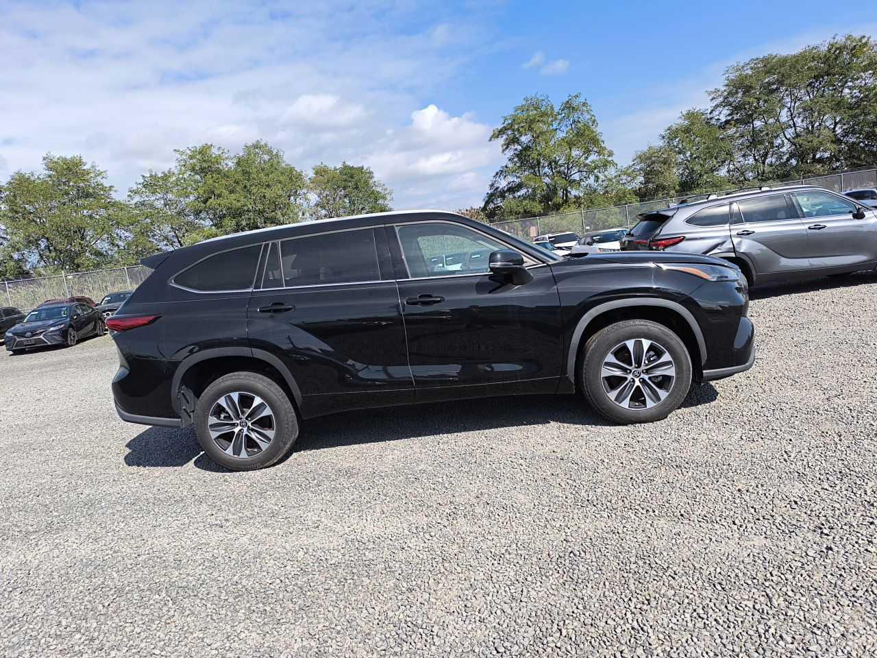 2022 Toyota Highlander Xle VIN: 5TDGZRAH3NS549161 Lot: 73830594