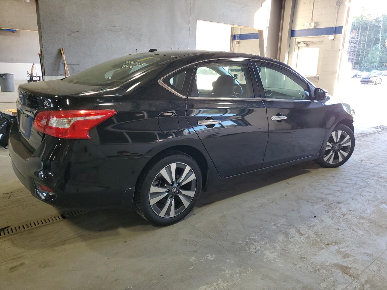 2017 Nissan Sentra - Image 3