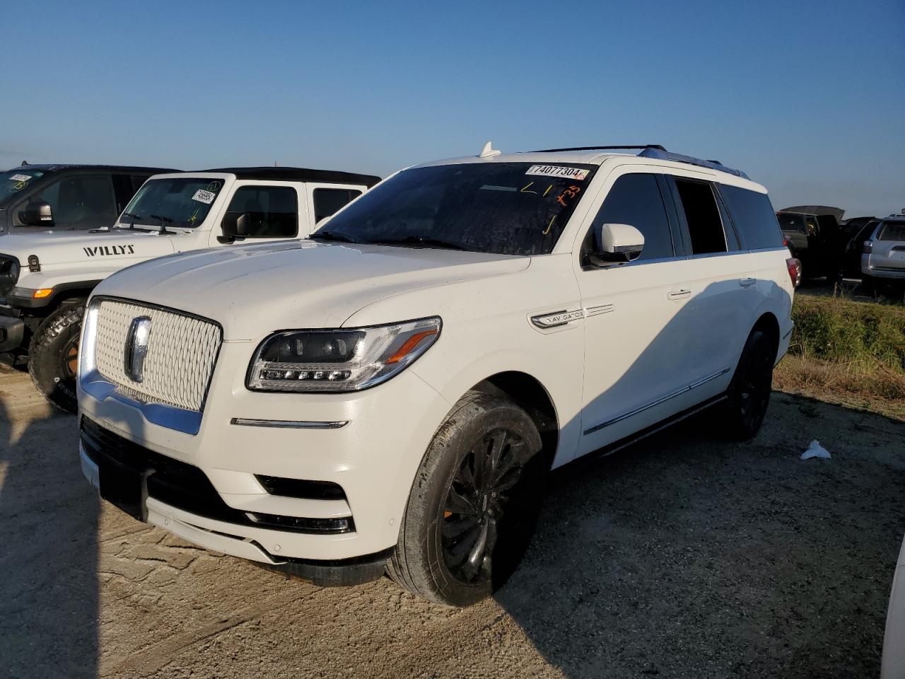 2020 Lincoln Navigator - Image 1
