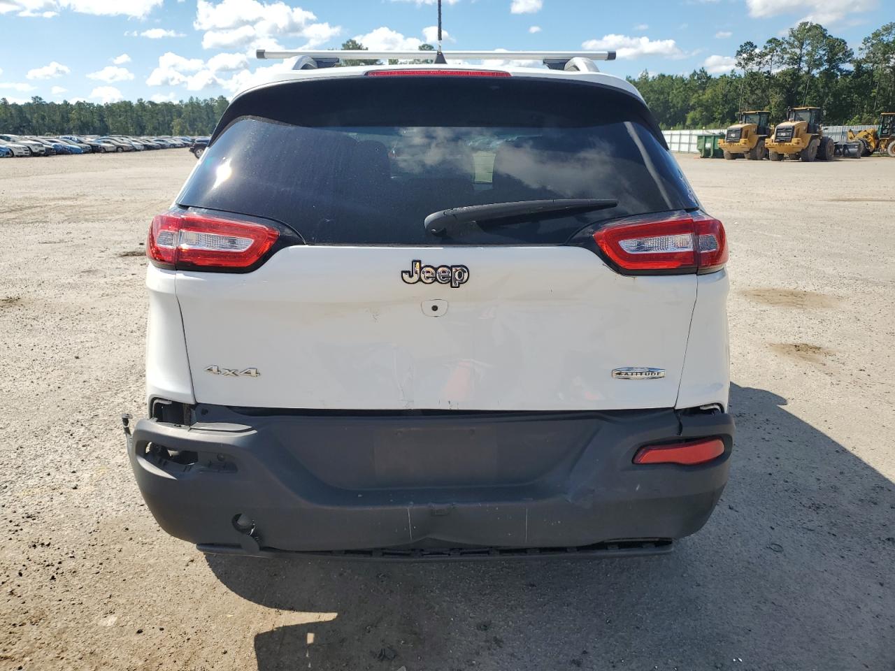 2016 Jeep Cherokee Latitude VIN: 1C4PJMCB3GW347765 Lot: 73987814