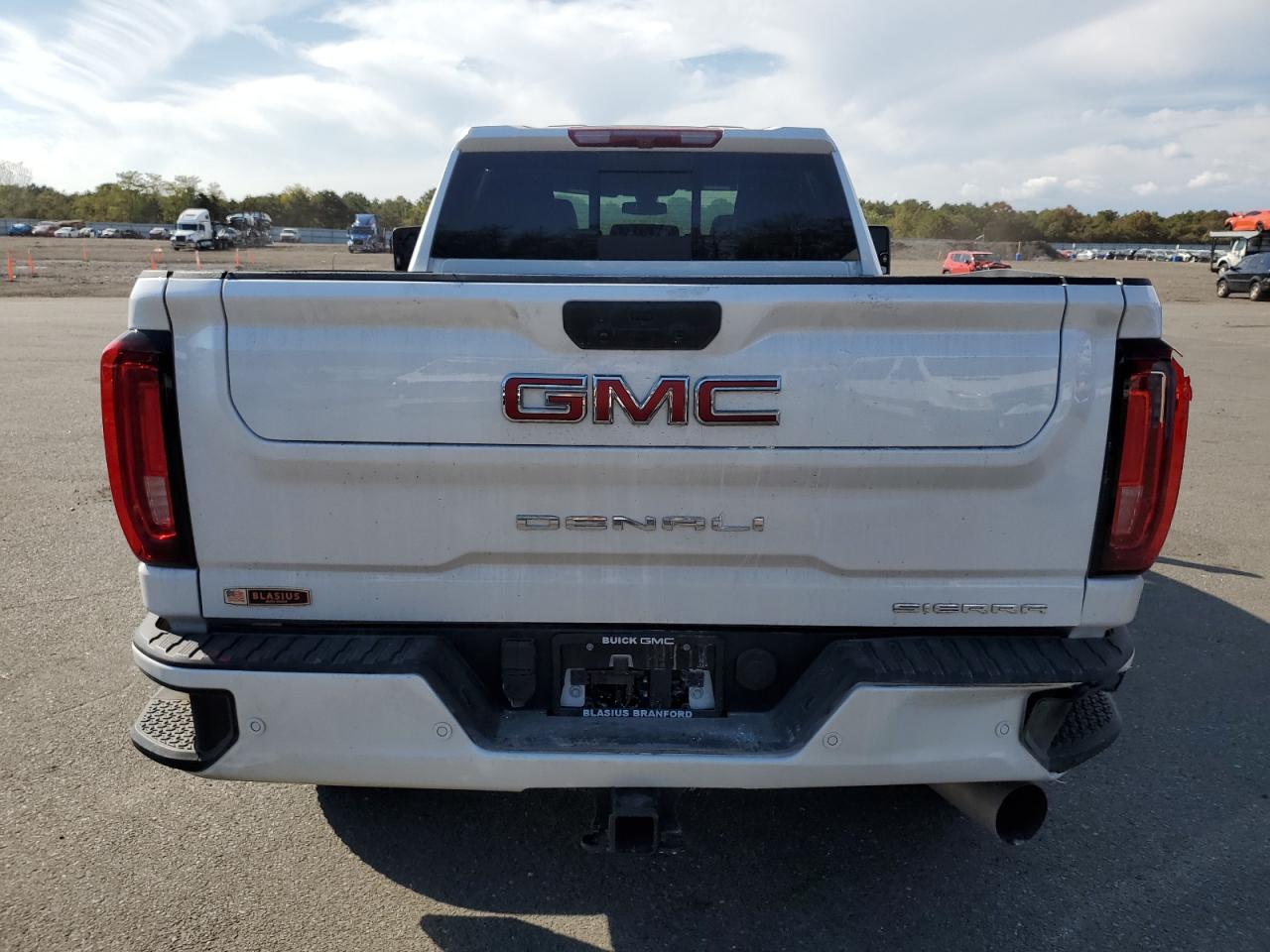 1GT49REY6PF181607 2023 GMC Sierra K2500 Denali