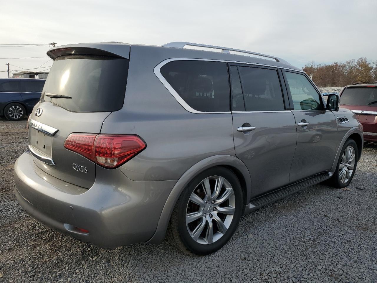 2011 Infiniti QX56 - Image 3