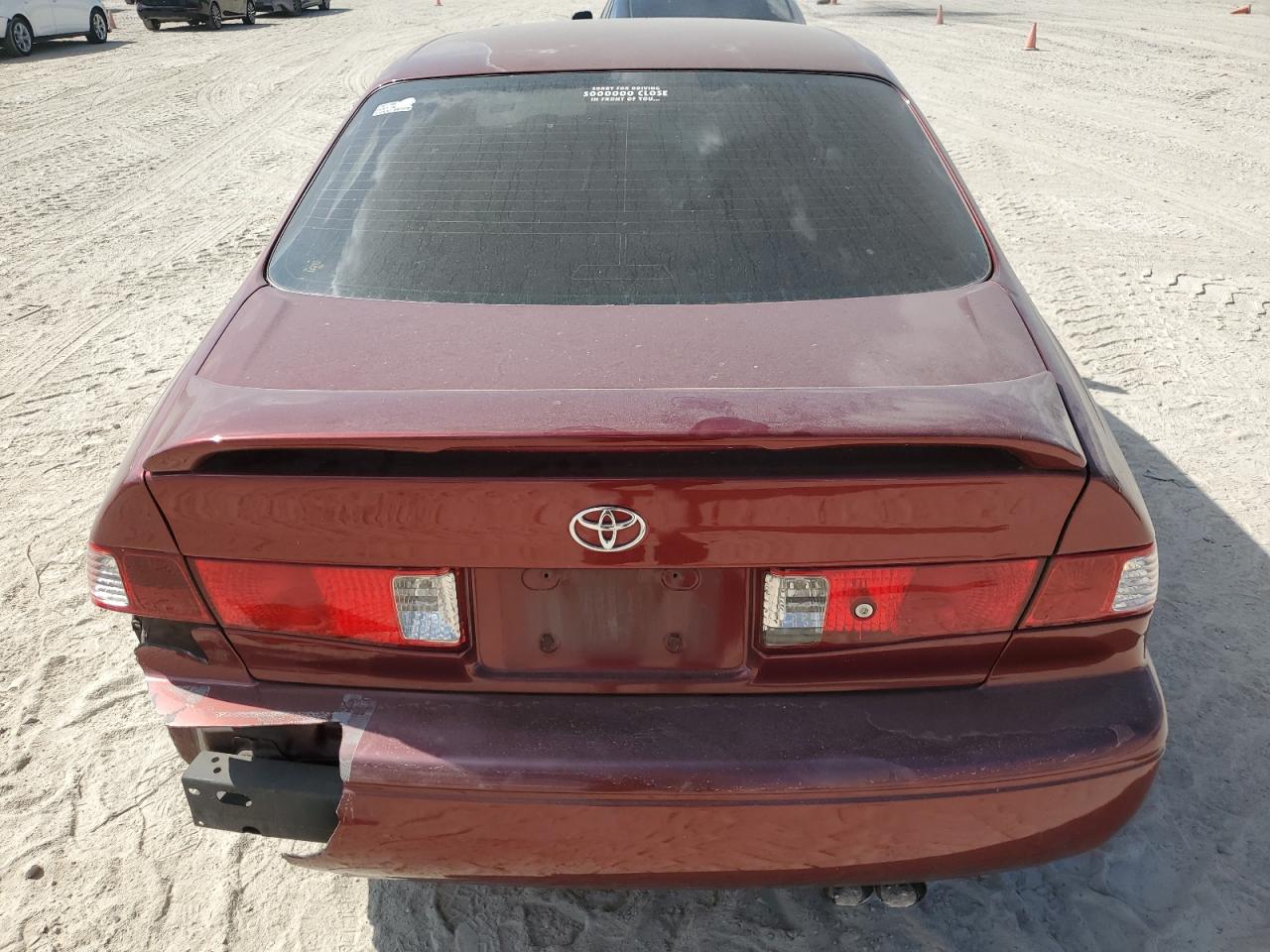 2000 Toyota Camry Ce VIN: 4T1BG22K3YU945930 Lot: 77962304