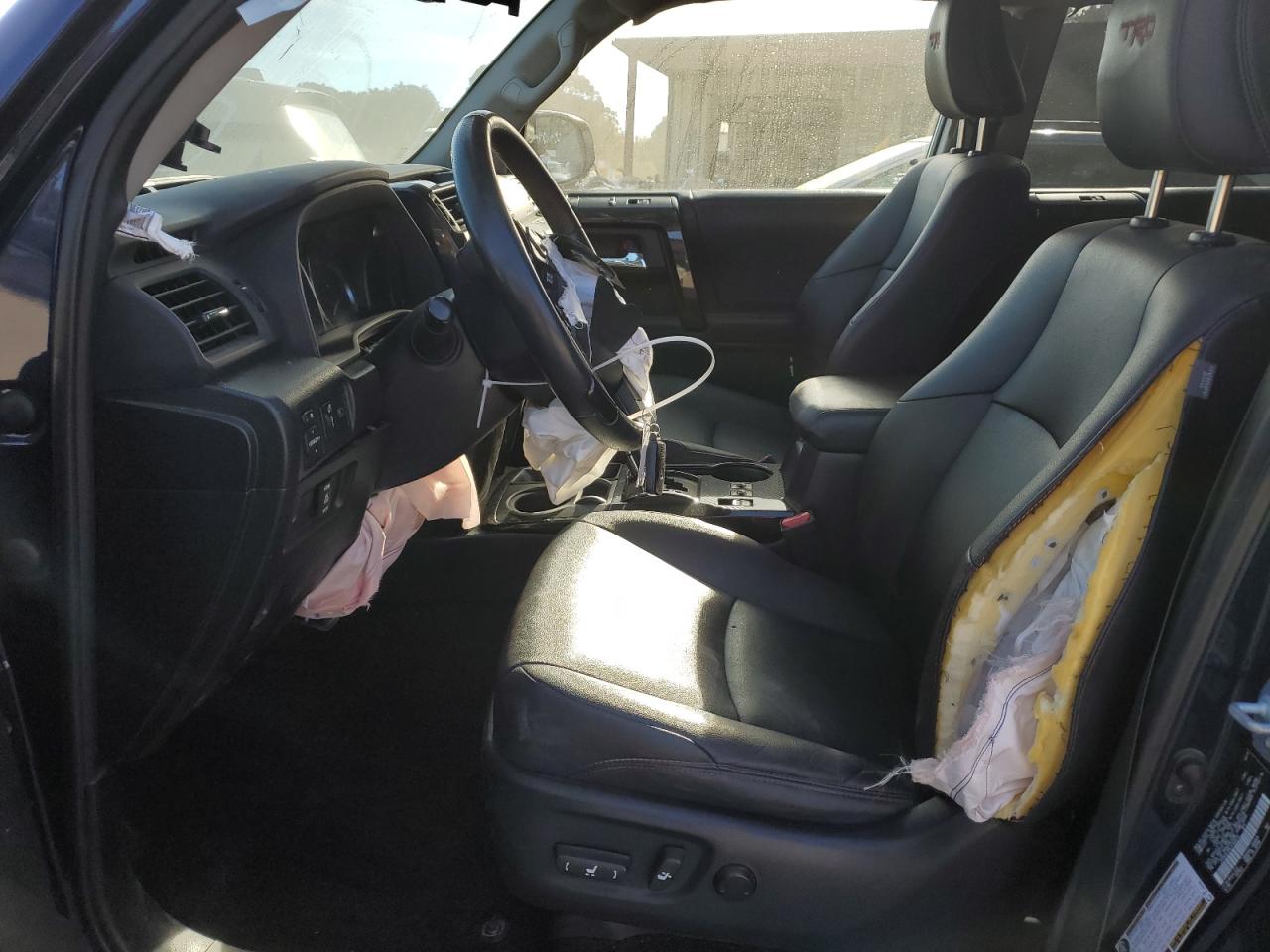 2020 Toyota 4Runner - Image 7
