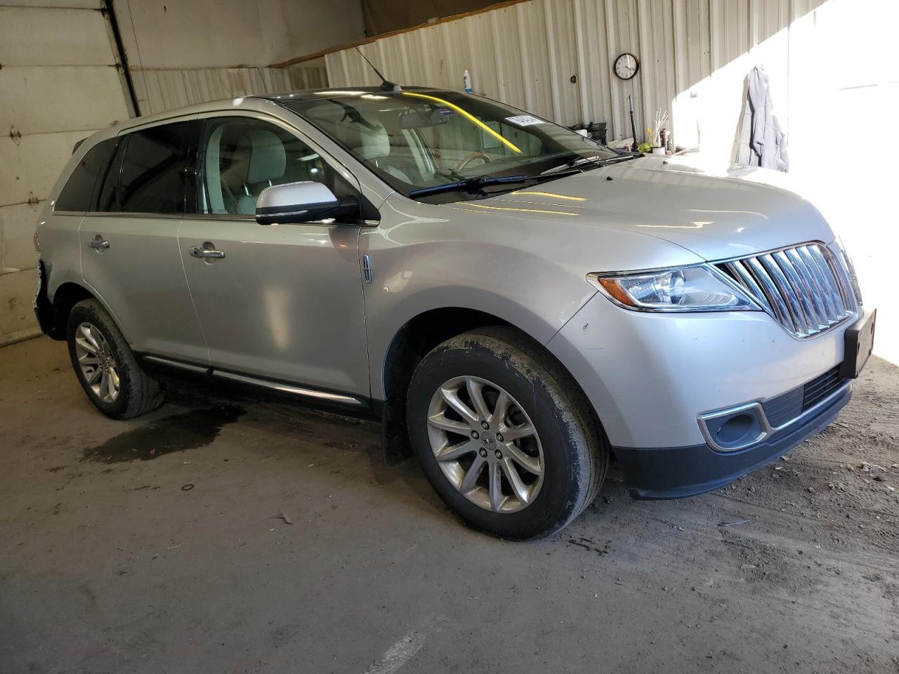 VIN 2LMDJ8JK6FBL32724 2015 LINCOLN MKX no.4