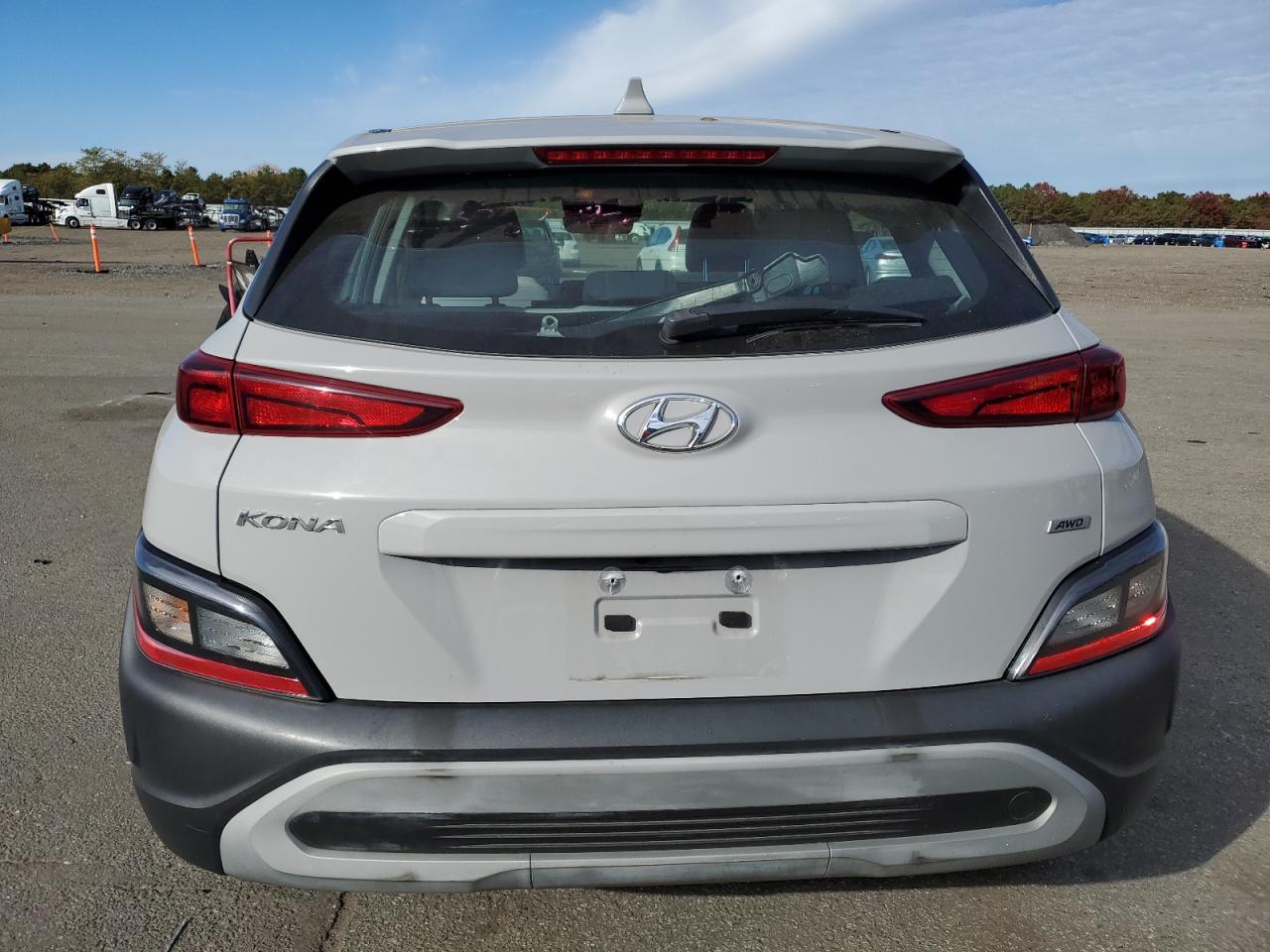 2022 Hyundai Kona Sel VIN: KM8K2CAB5NU775975 Lot: 72792024