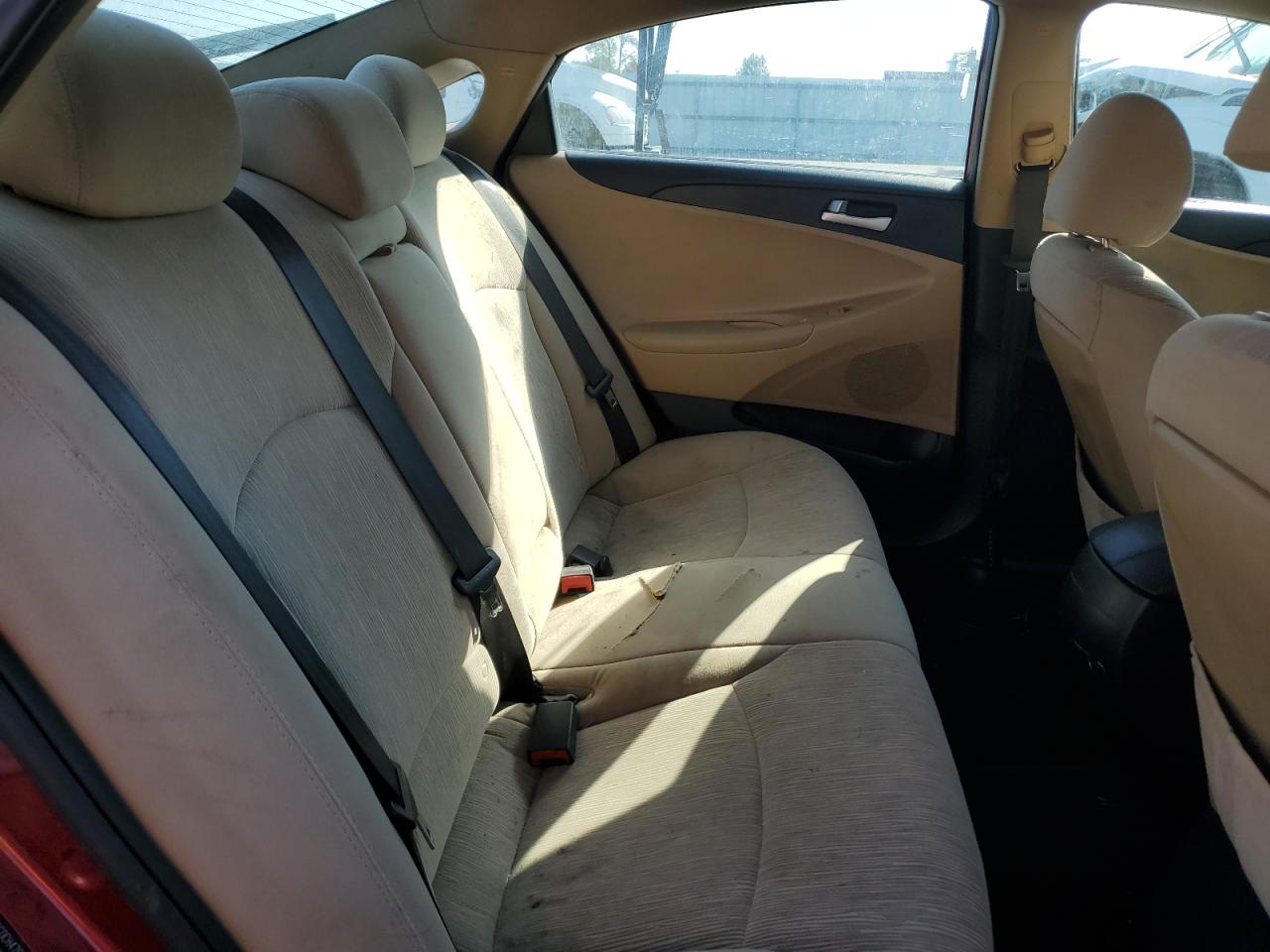 2012 Hyundai Sonata - Image 10