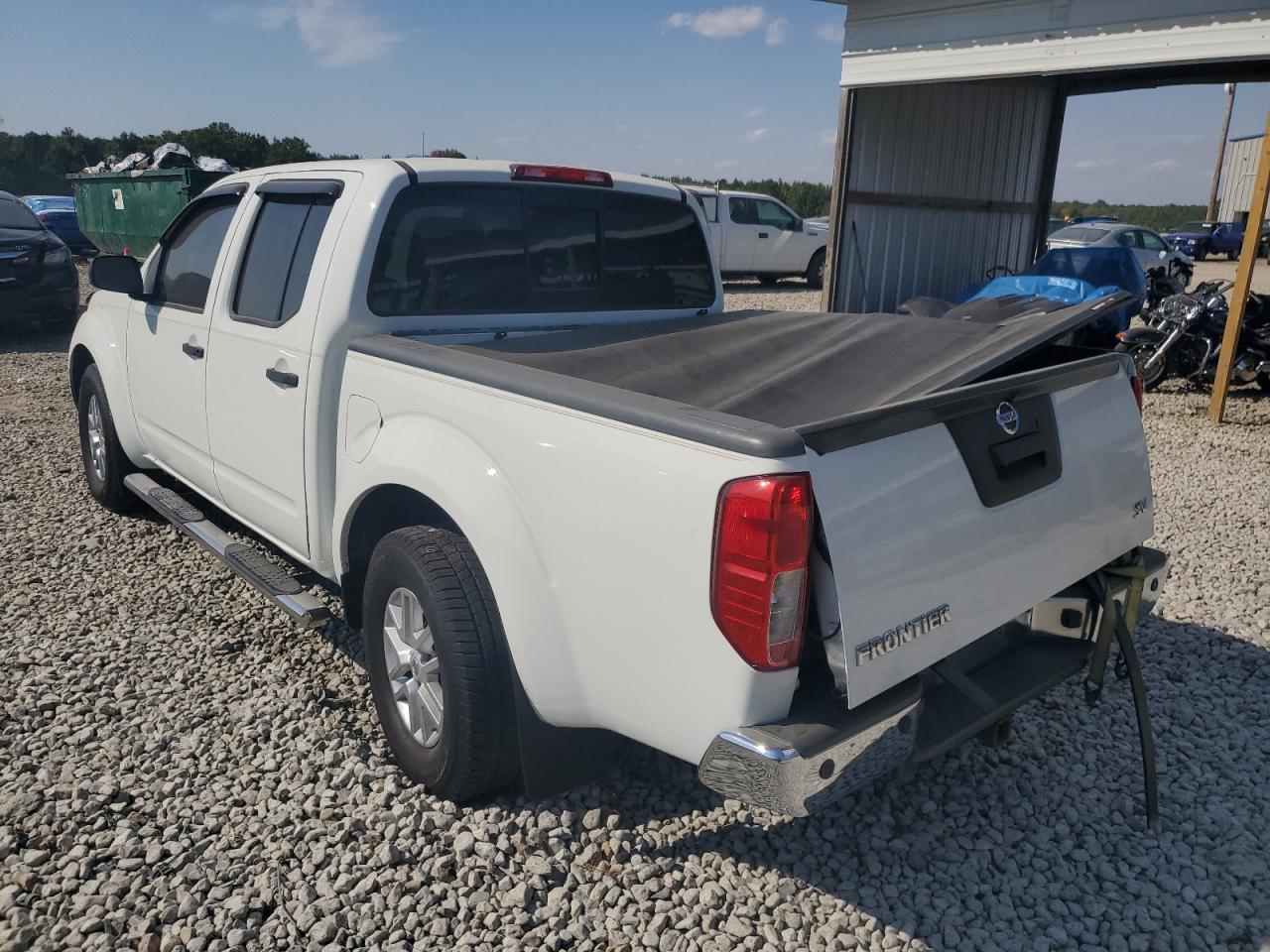 2016 Nissan Navara (Frontier) - Image 2
