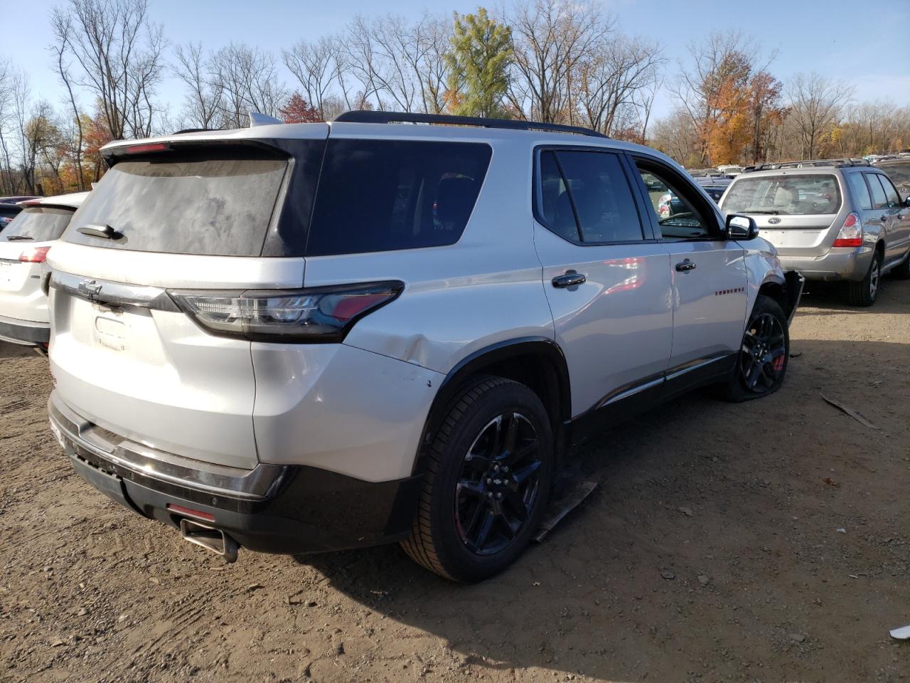 2018 Chevrolet Traverse - Image 3
