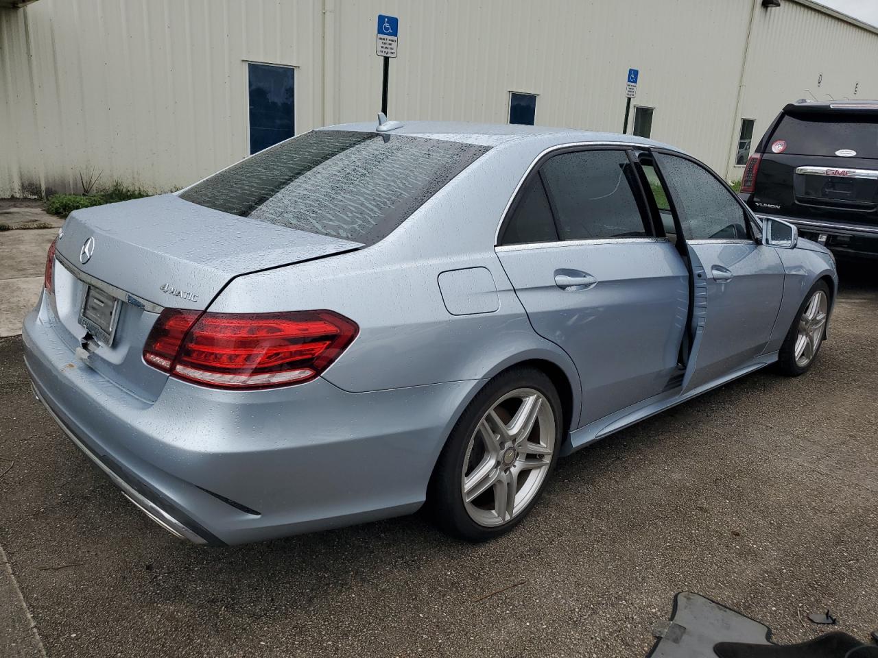 VIN WDDHF8JB5EA895136 2014 MERCEDES-BENZ E-CLASS no.3