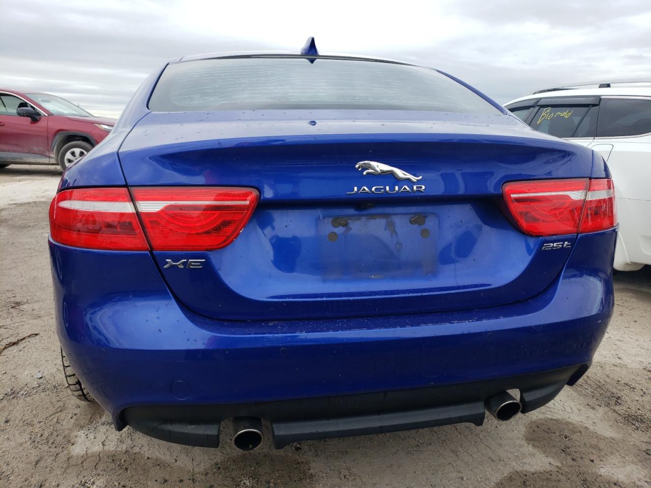 SAJAD4BG6HA974034 2017 Jaguar Xe Premium