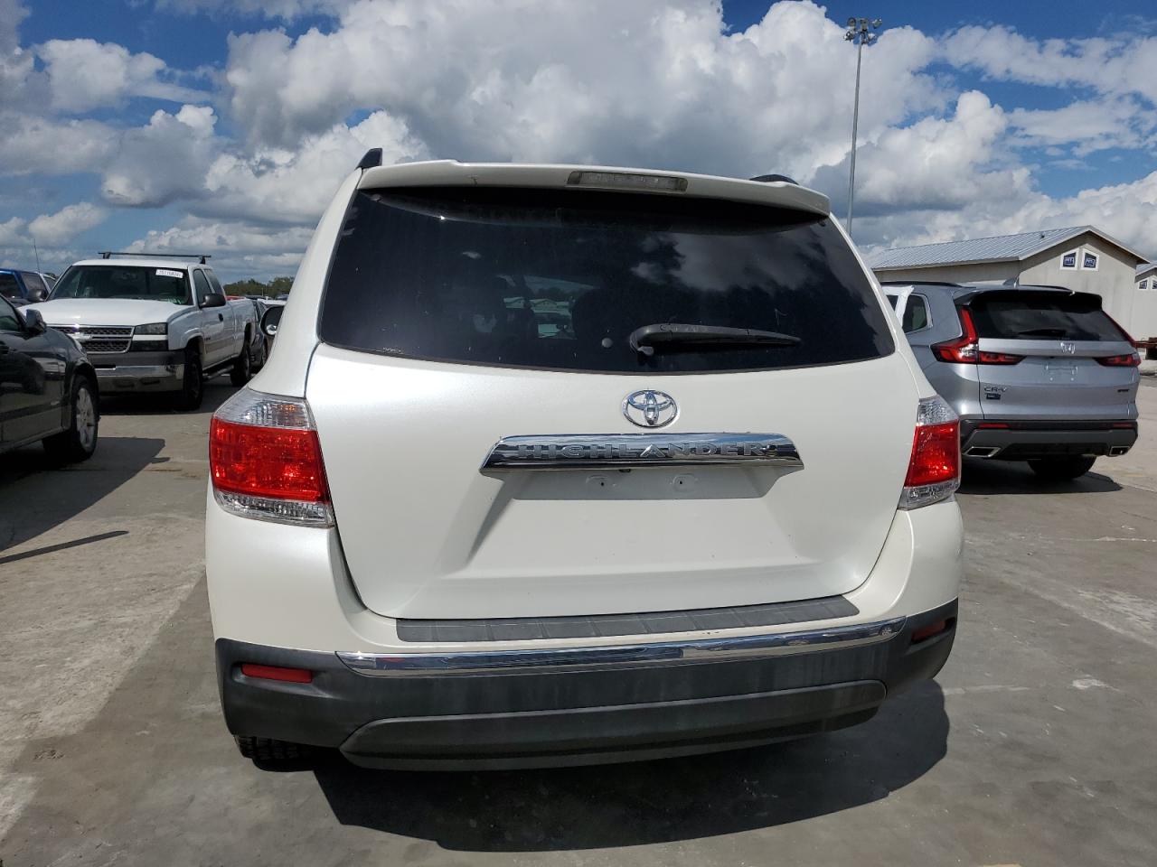 2013 Toyota Highlander Base VIN: 5TDZK3EH1DS092921 Lot: 76002274