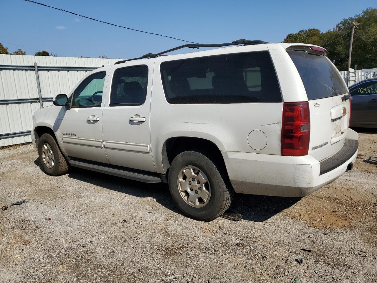 2013 Chevrolet Suburban C1500 Lt VIN: 1GNSCJE06DR104063 Lot: 77426124