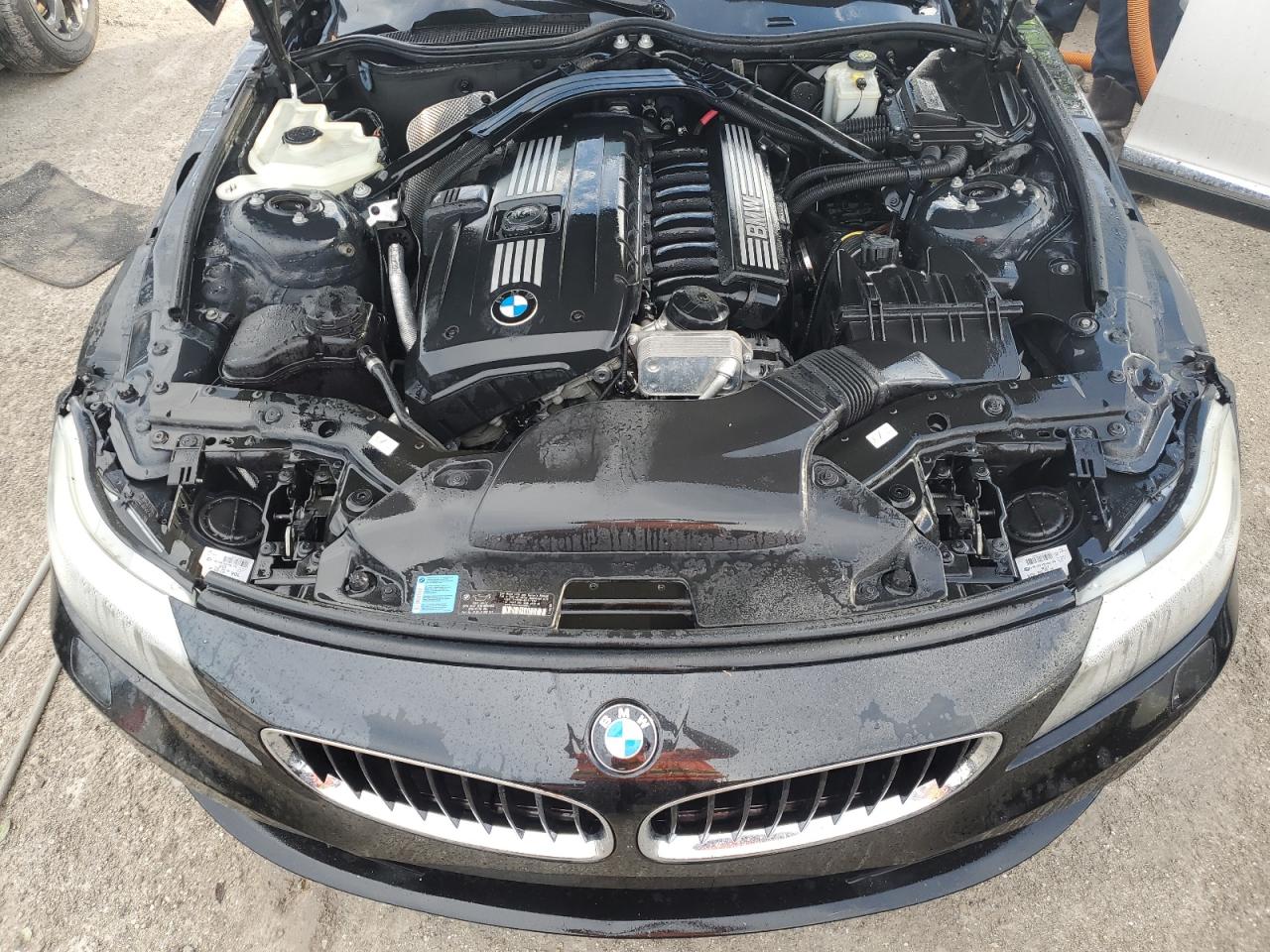 WBALM5C55BE378789 2011 BMW Z4 Sdrive30I