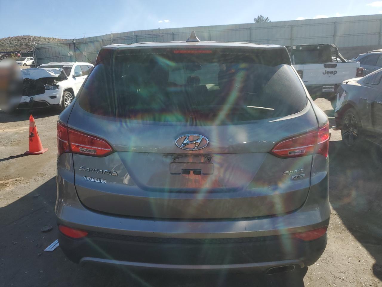 2014 Hyundai Santa Fe - Image 6