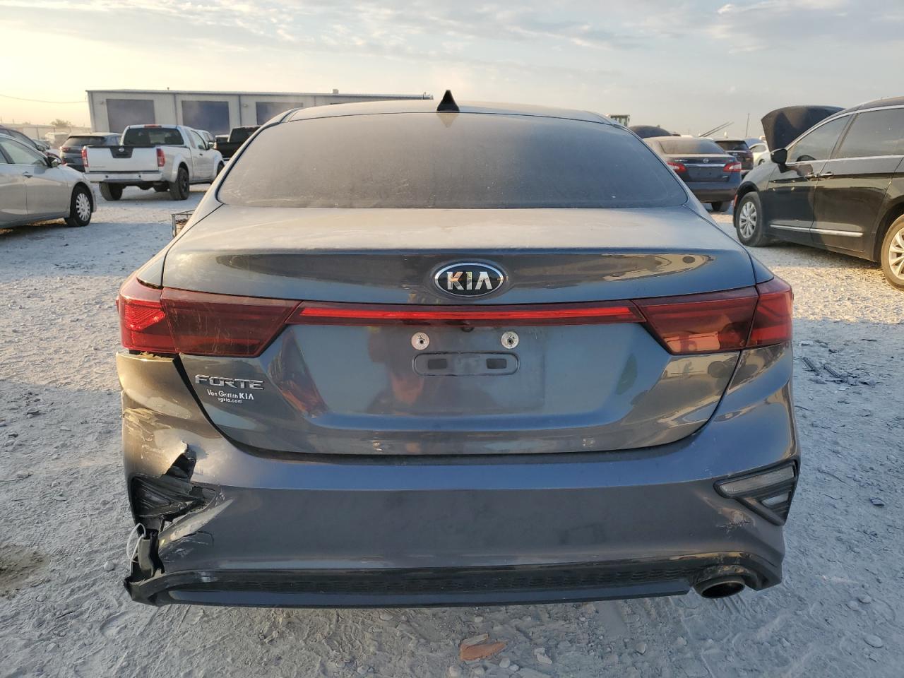 2021 Kia Forte Fe VIN: 3KPF24AD3ME330340 Lot: 75685514