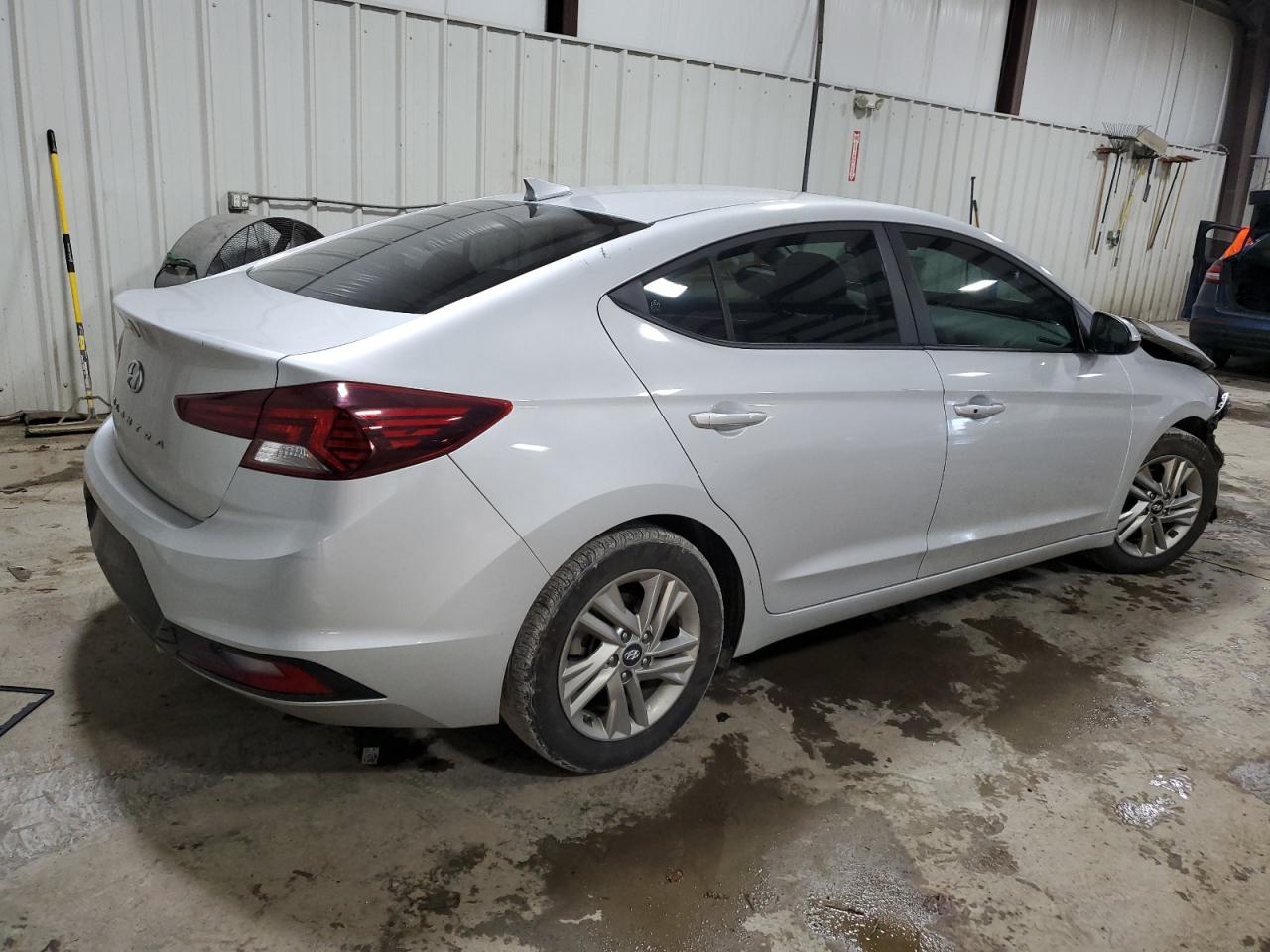 2019 Hyundai Elantra - Image 3