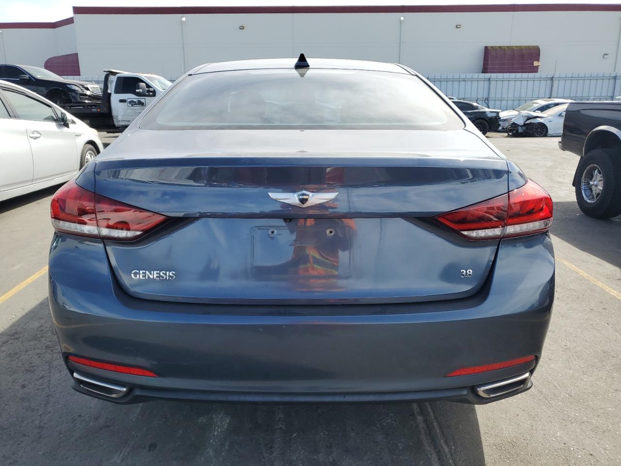 2015 Hyundai Genesis 3.8L VIN: KMHGN4JE5FU102263 Lot: 75293374