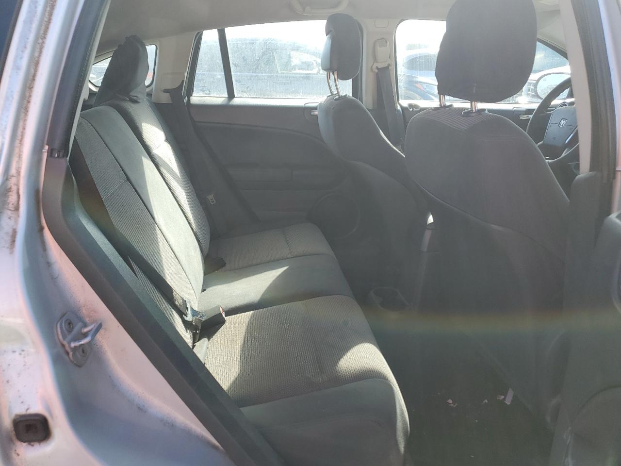 2011 Dodge Caliber - Image 11