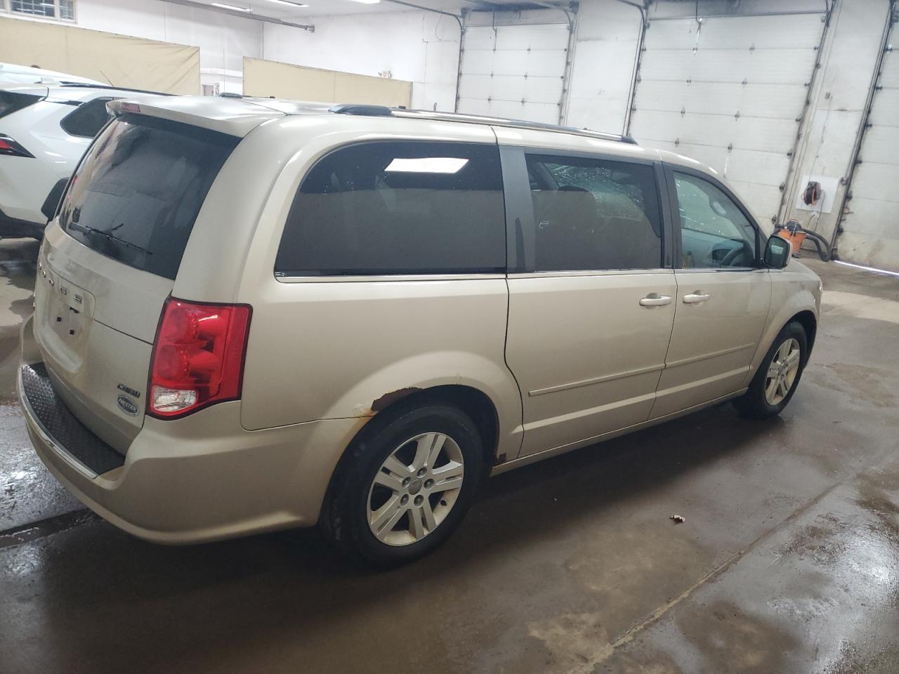 2013 Dodge Caravan - Image 3