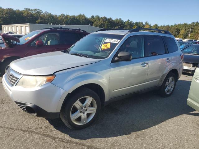 2010 Subaru Forester 2.5X Premium იყიდება Exeter-ში, RI - Front End