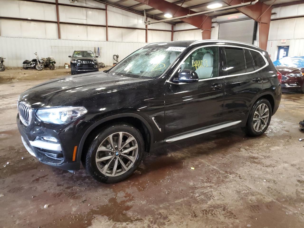 VIN 5UXTR9C52KLE11921 2019 BMW X3 no.1