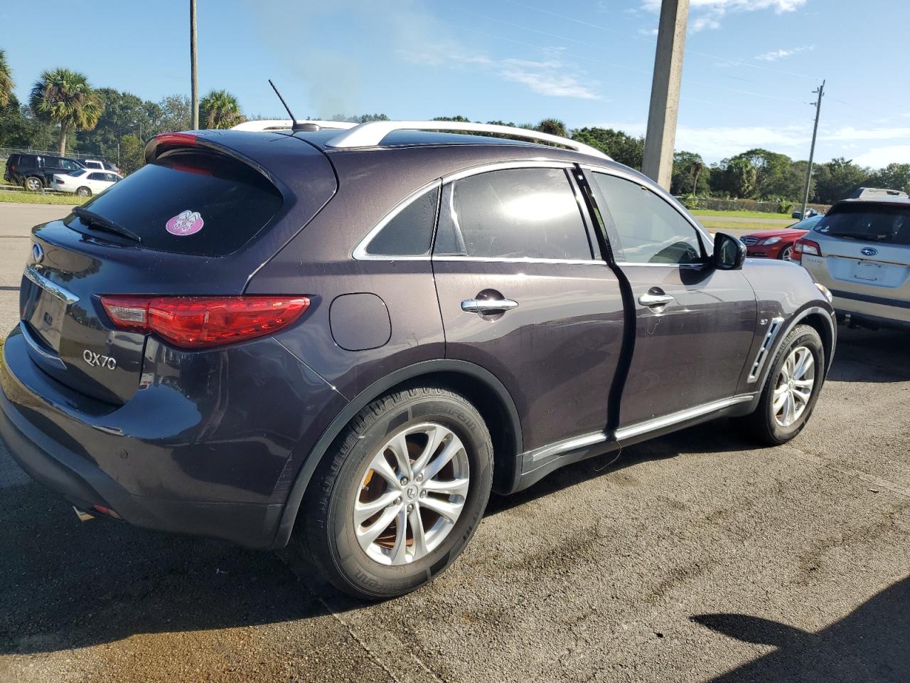 2014 Infiniti QX70 - Image 3