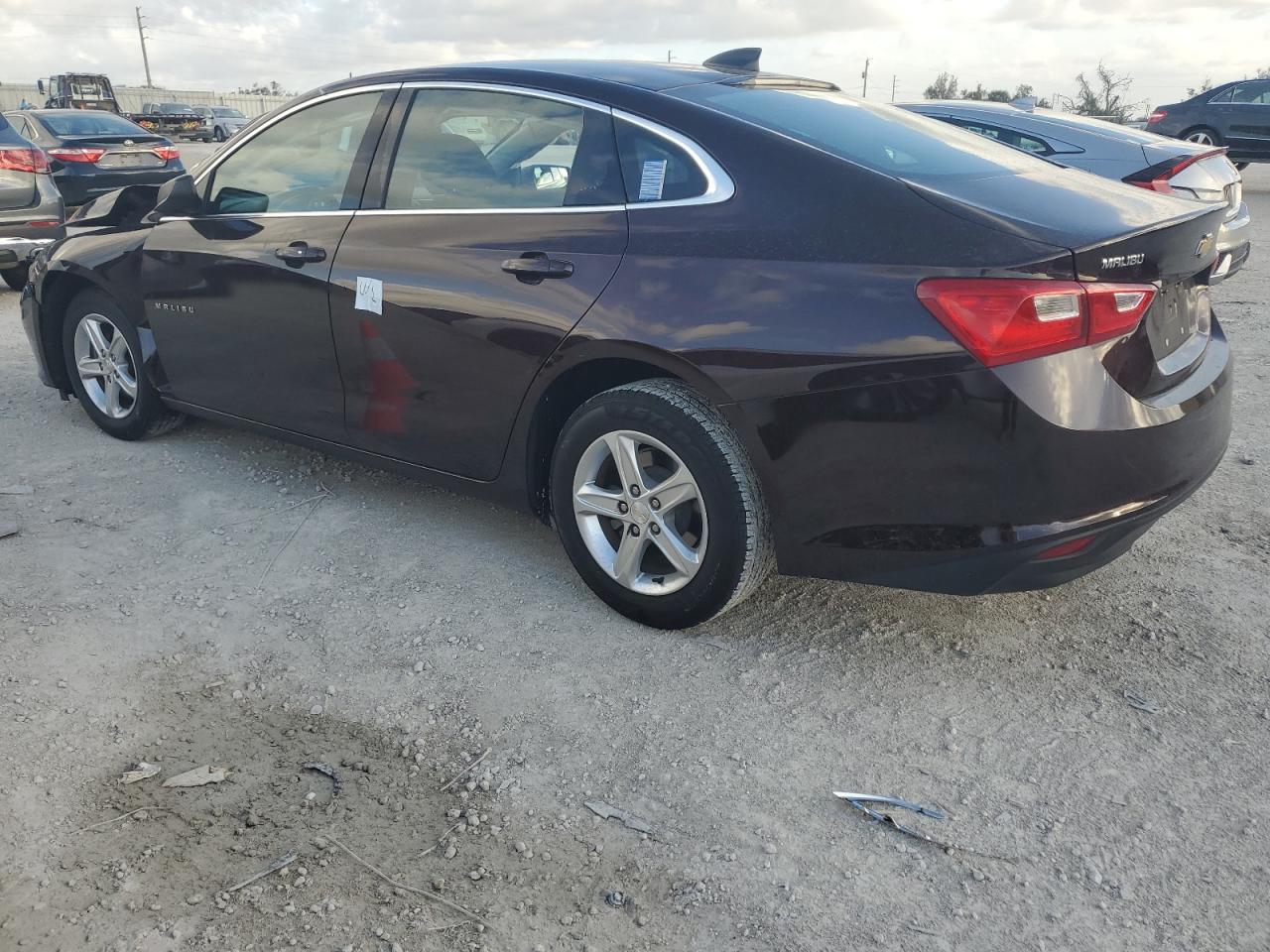 2021 Chevrolet Malibu - Image 2
