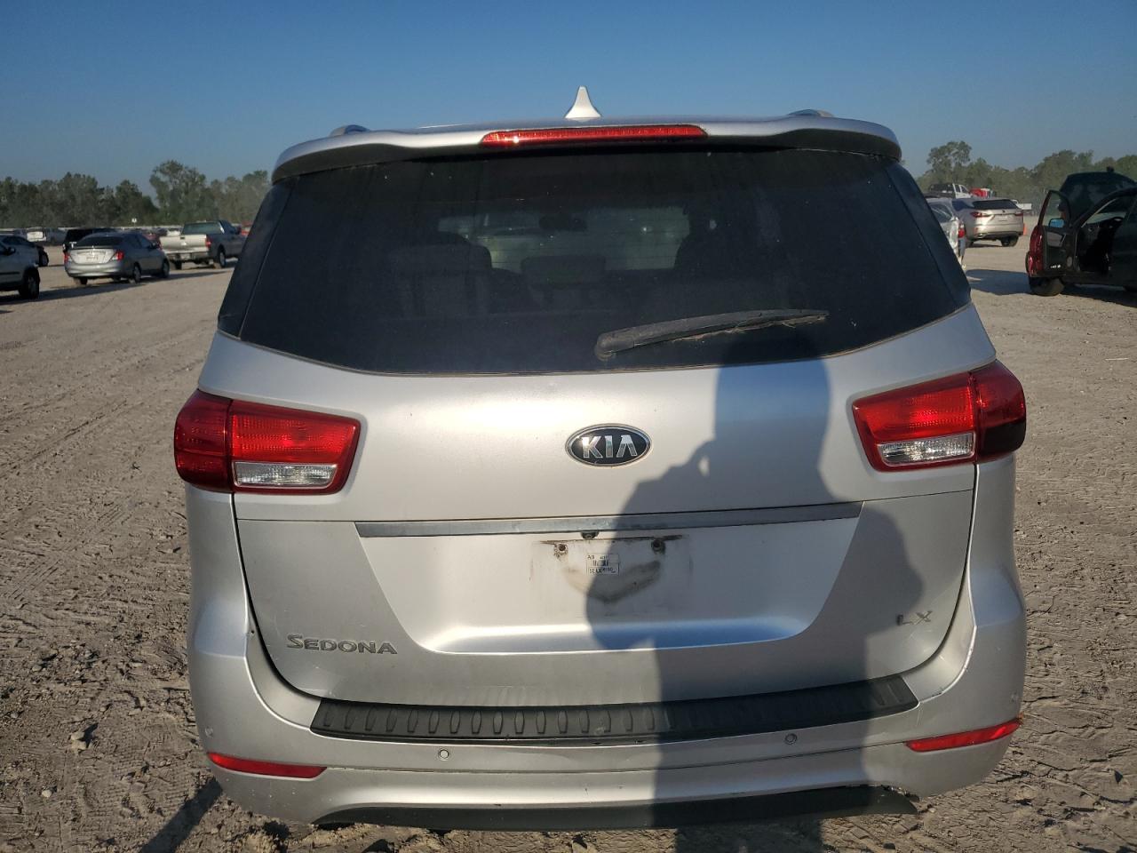 KNDMB5C14G6131873 2016 Kia Sedona Lx