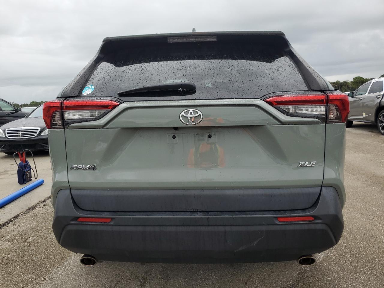 2020 Toyota RAV 4 - Image 6