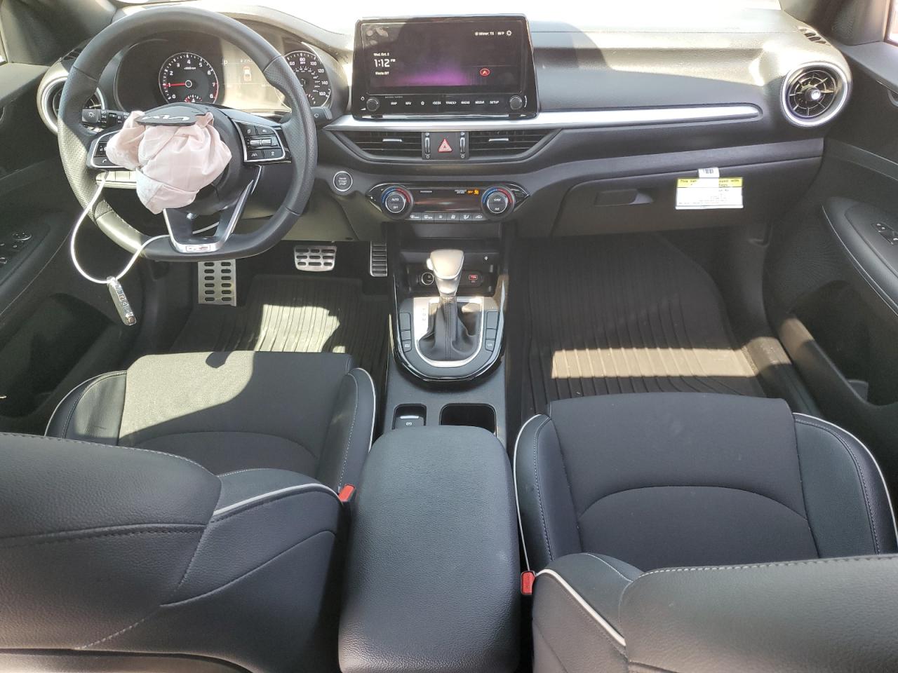 2024 Kia Forte - Image 8