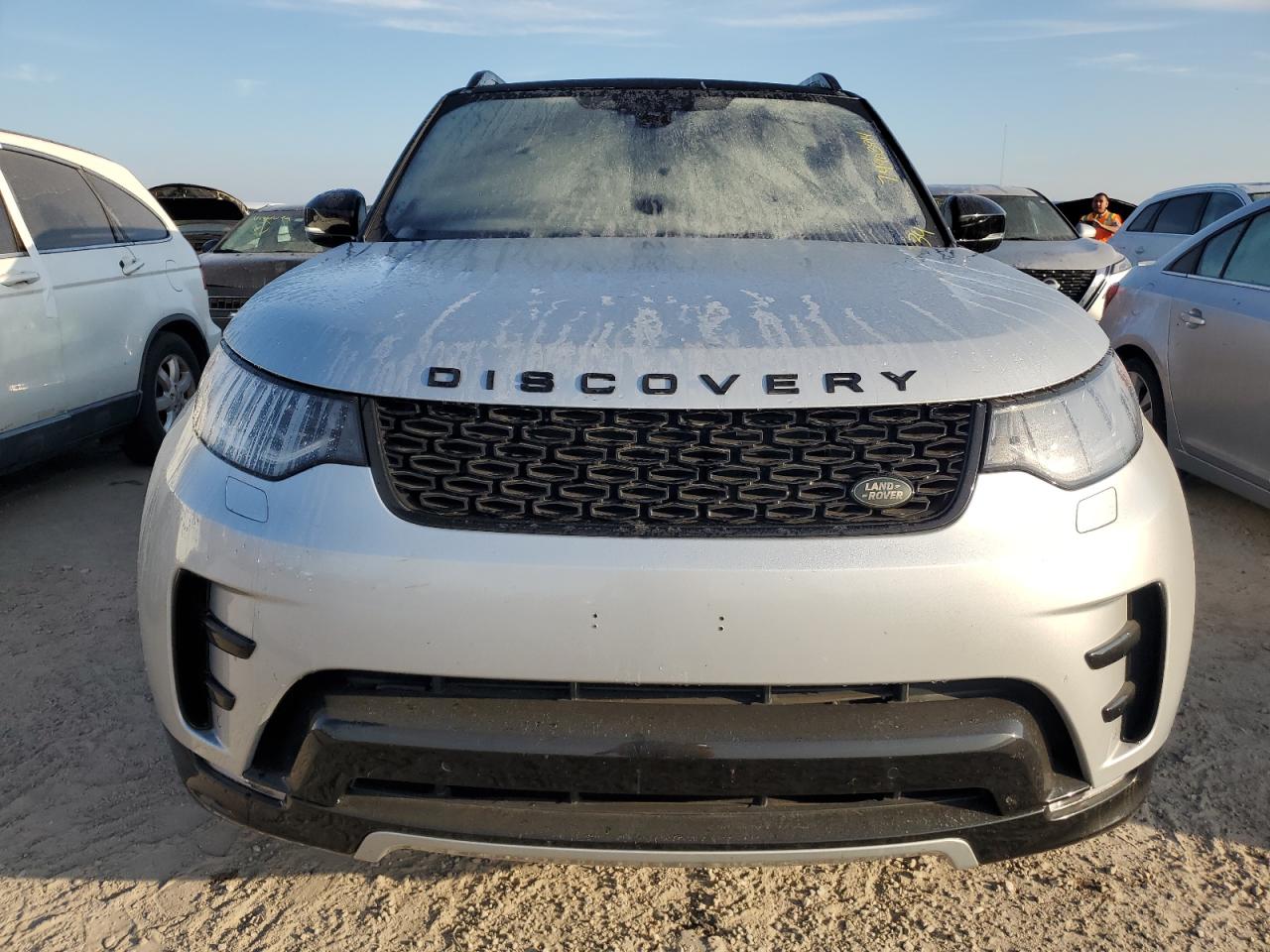 2019 Land Rover Discovery - Image 5