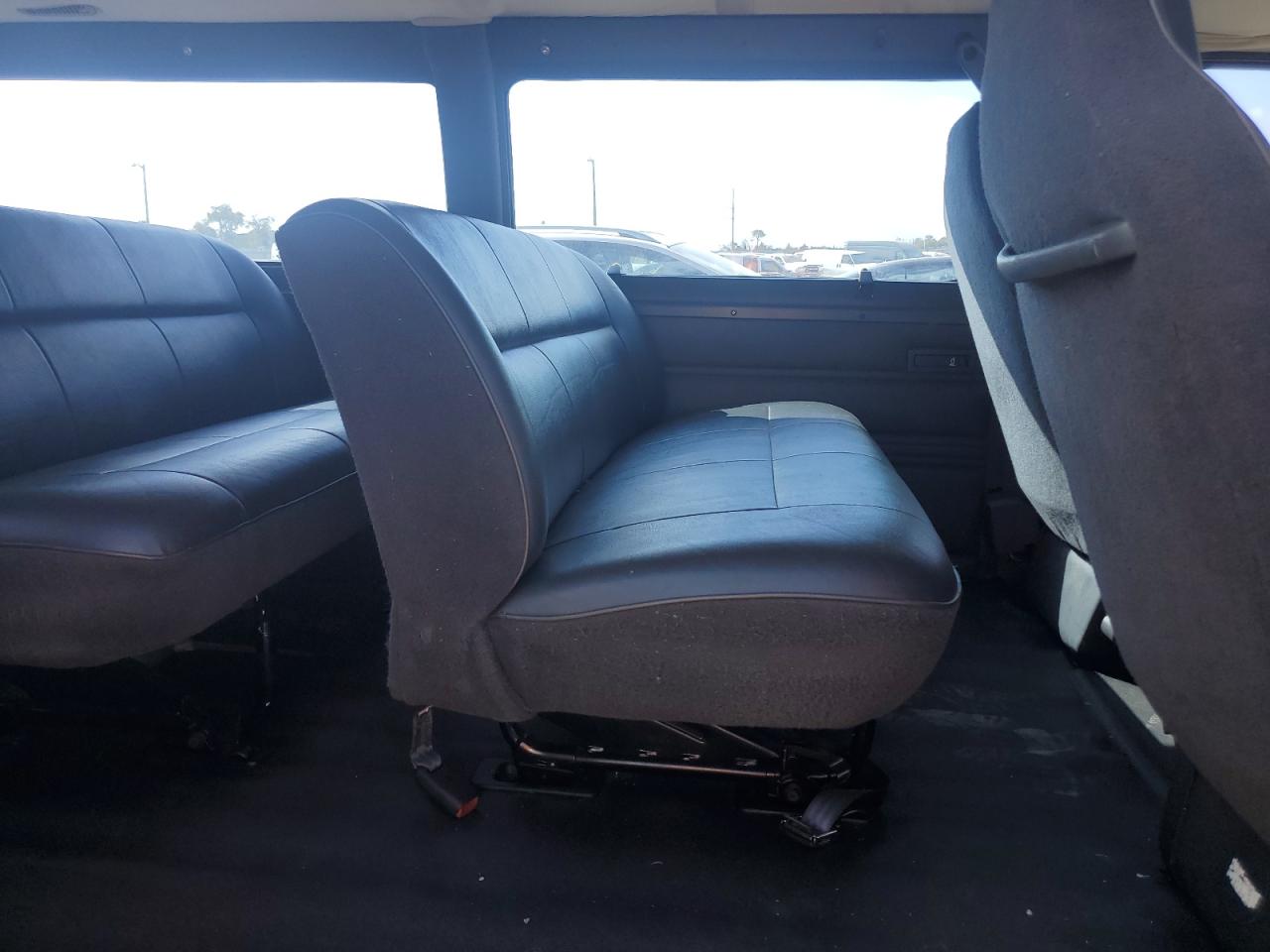 2002 Dodge Ram Wagon B3500 VIN: 2B5WB35Y72K119680 Lot: 77444374