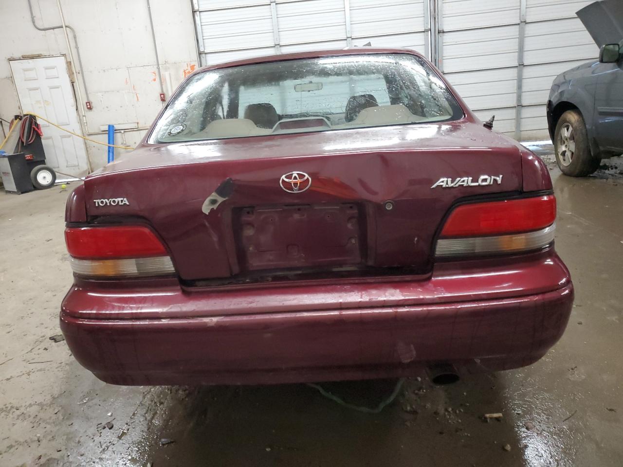 1996 Toyota Avalon Xl VIN: 4T1BF12BXTU113636 Lot: 73958144