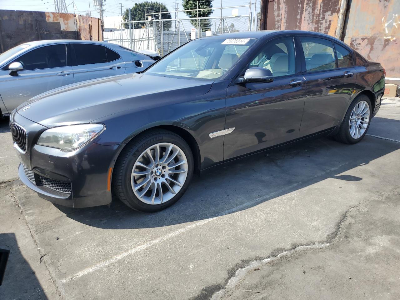 WBAYA6C56FG273287 2015 BMW 7 SERIES - Image 1