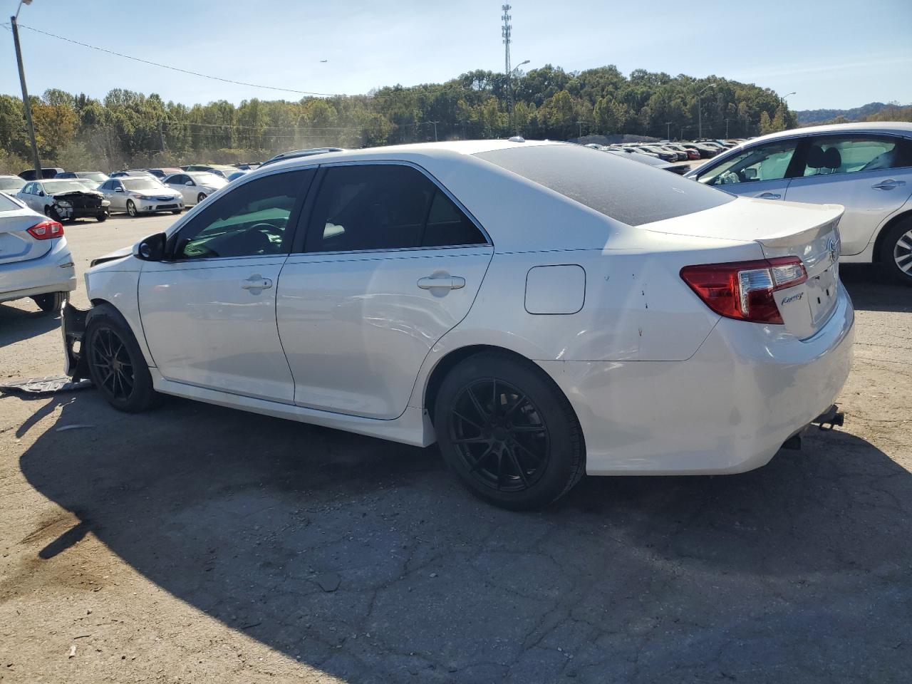 2014 Toyota Camry - Image 2