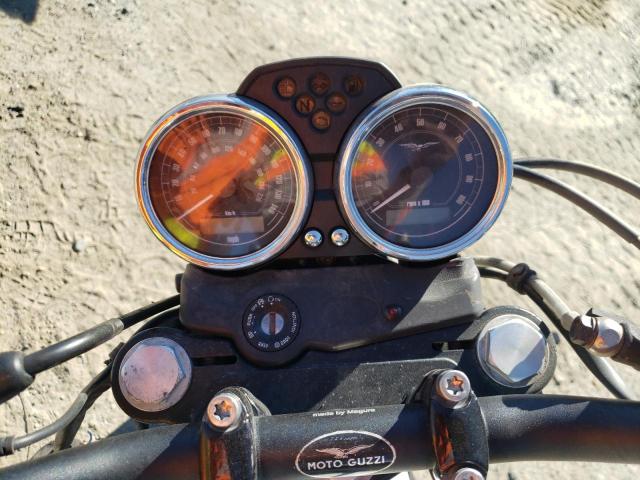 2013 MOTO GUZZI V7 CLASSIC  