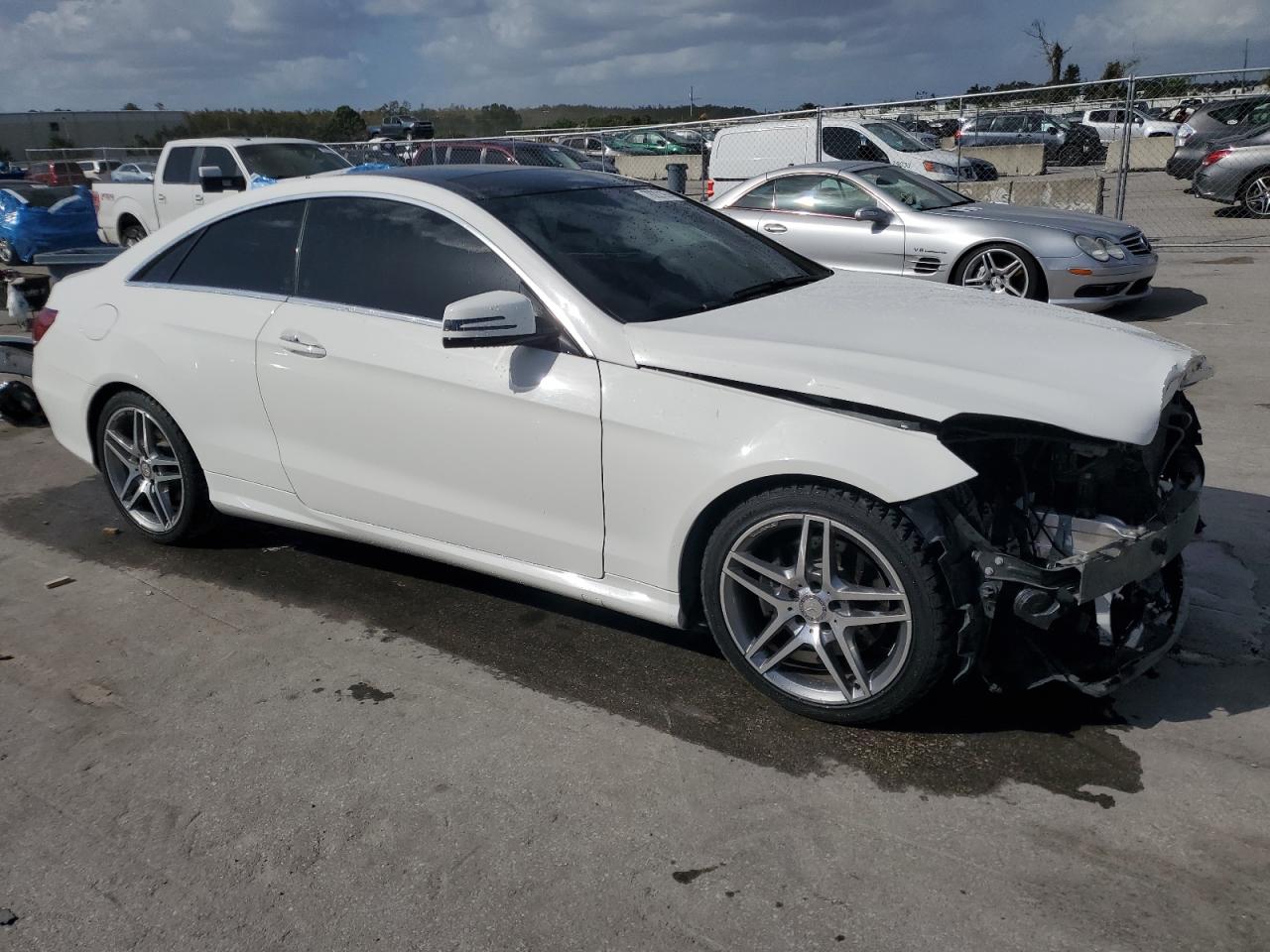 VIN WDDKJ6FB5GF330120 2016 MERCEDES-BENZ E-CLASS no.4