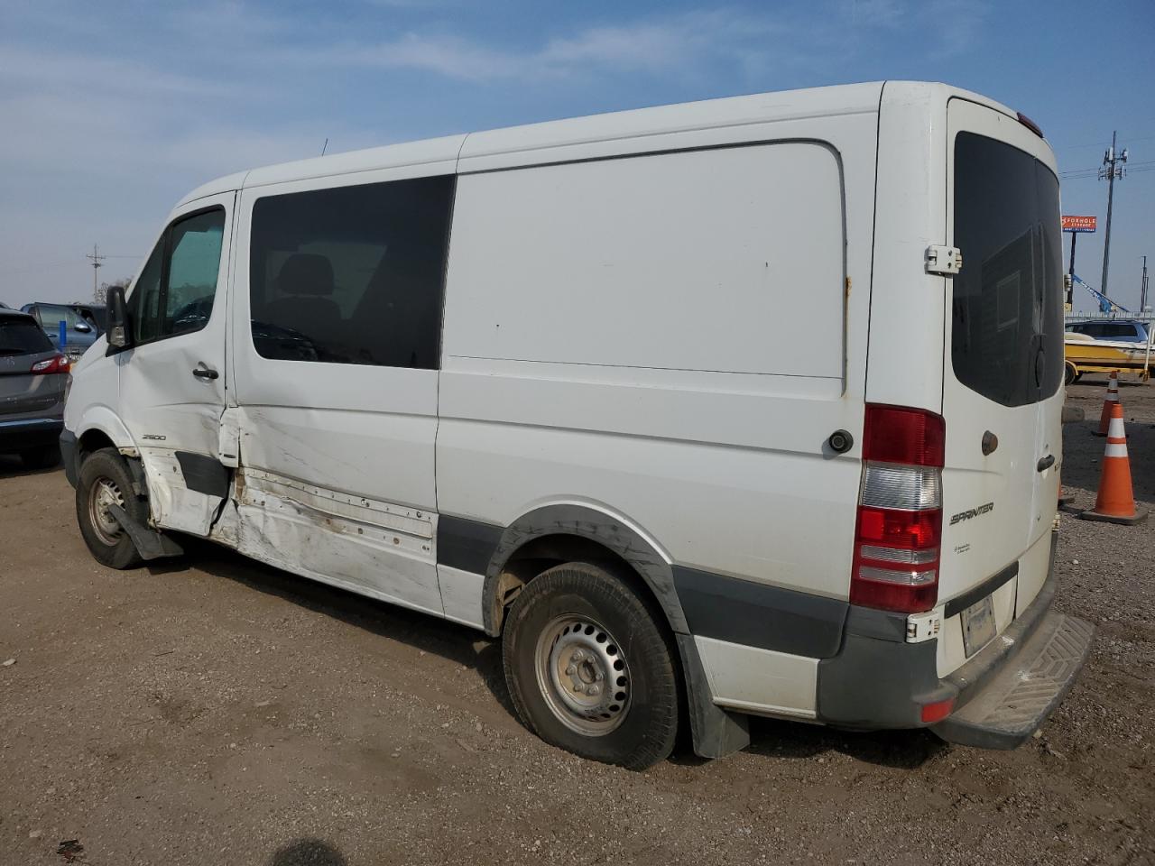 VIN WD4PE7CC8F5980321 2015 MERCEDES-BENZ SPRINTER no.2