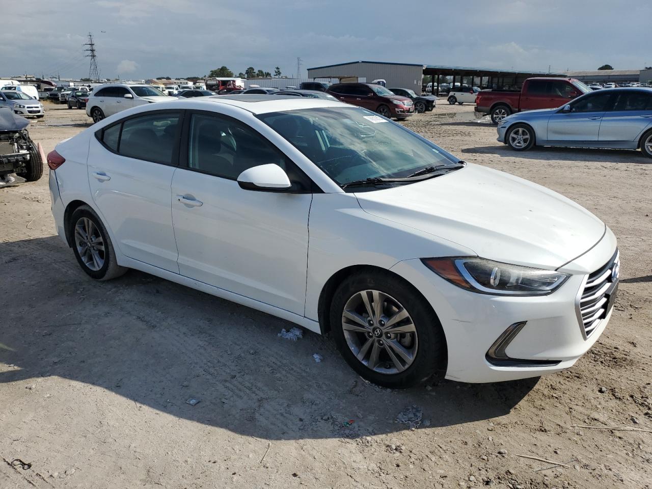 VIN 5NPD84LF4HH172225 2017 HYUNDAI ELANTRA no.4