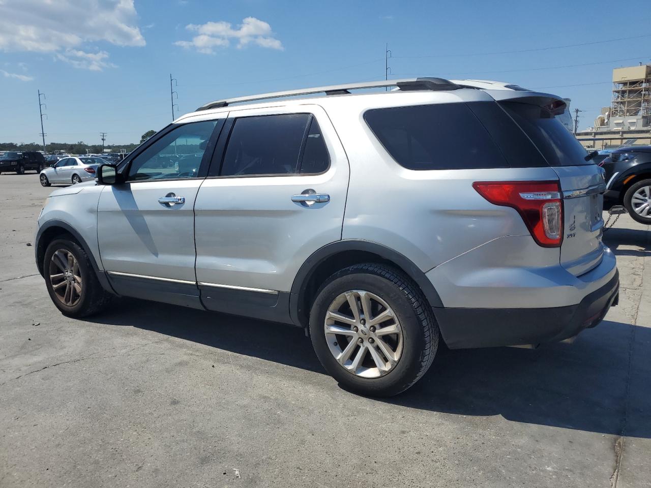 1FM5K7D82FGA12199 2015 Ford Explorer Xlt