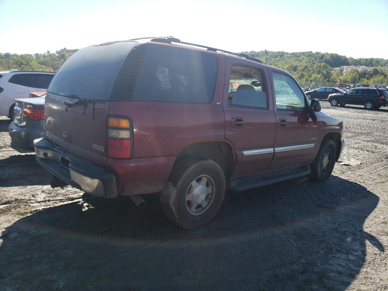 2004 GMC Yukon - Image 3