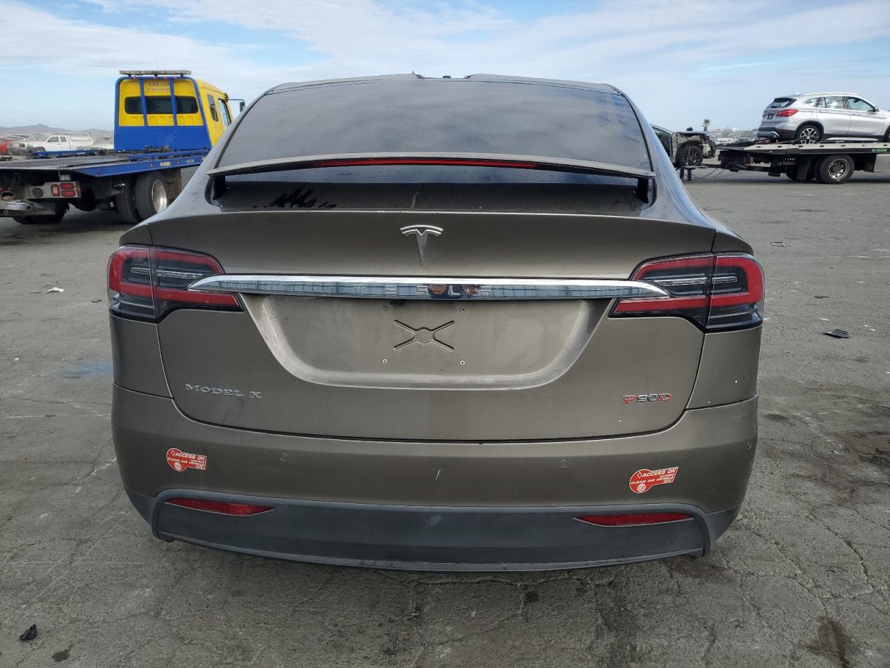 2016 Tesla Model X VIN: 5YJXCBE48GF001132 Lot: 78145654