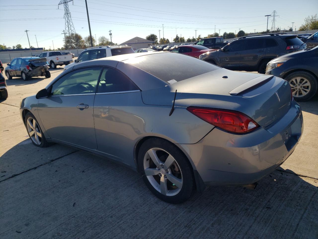 2007 Pontiac G6 - Image 2