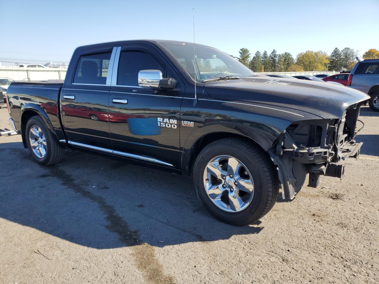 2016 RAM 1500 - Image 4