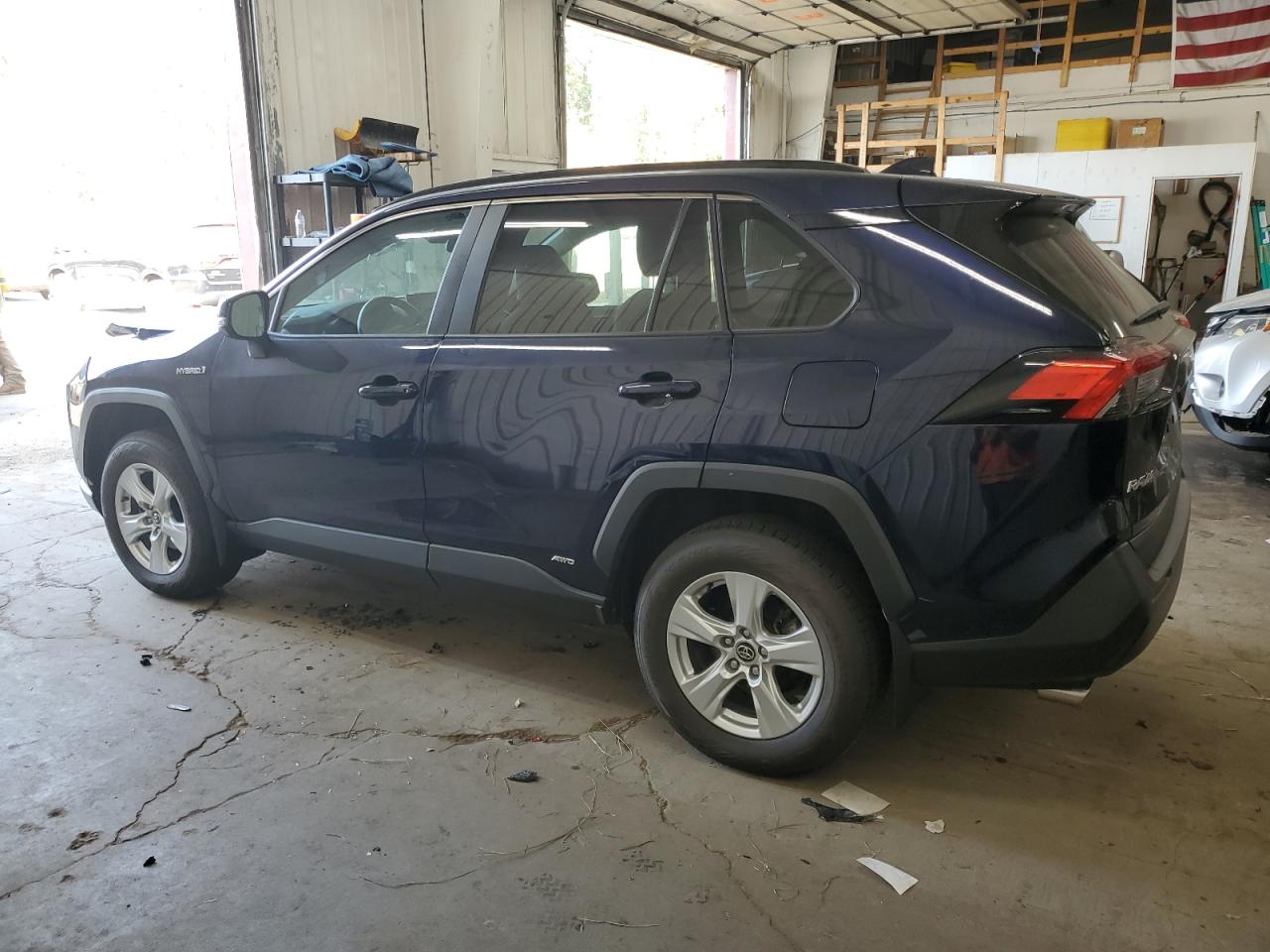 2020 Toyota RAV 4 - Image 2