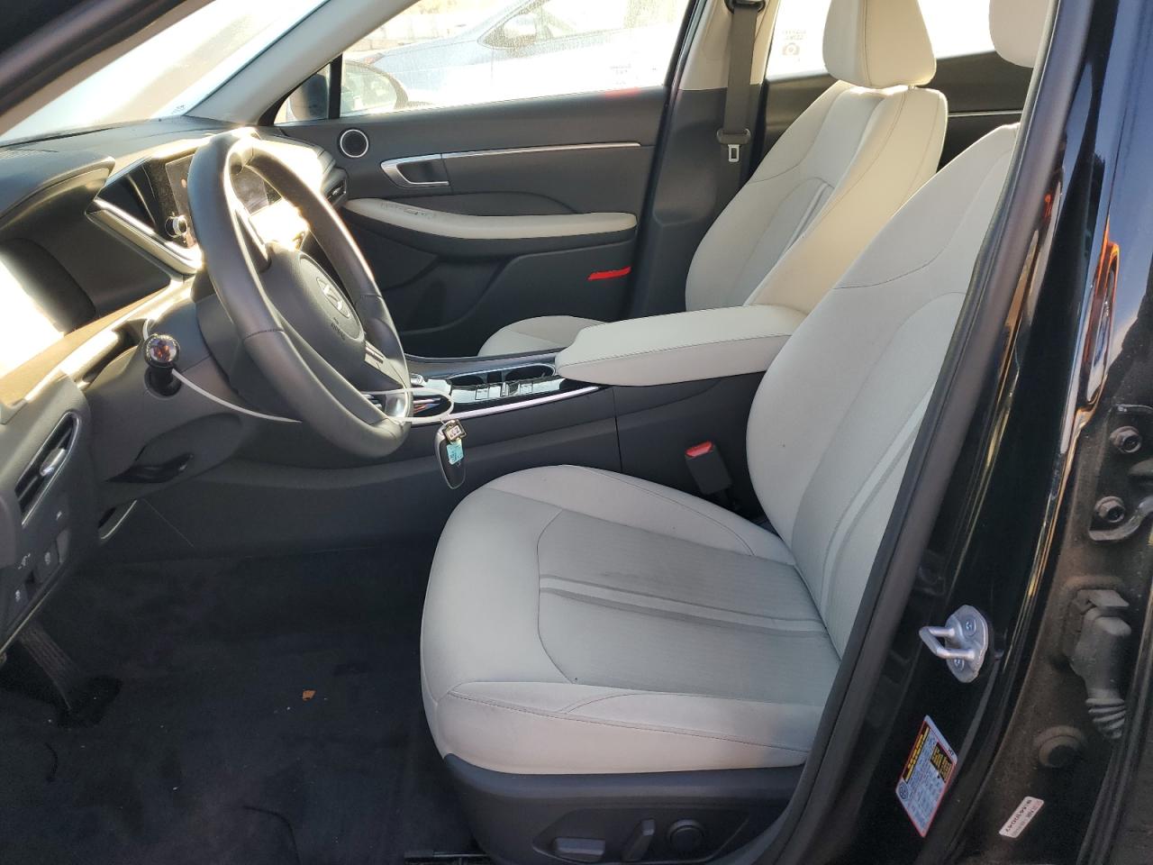 2023 Hyundai Sonata - Image 7