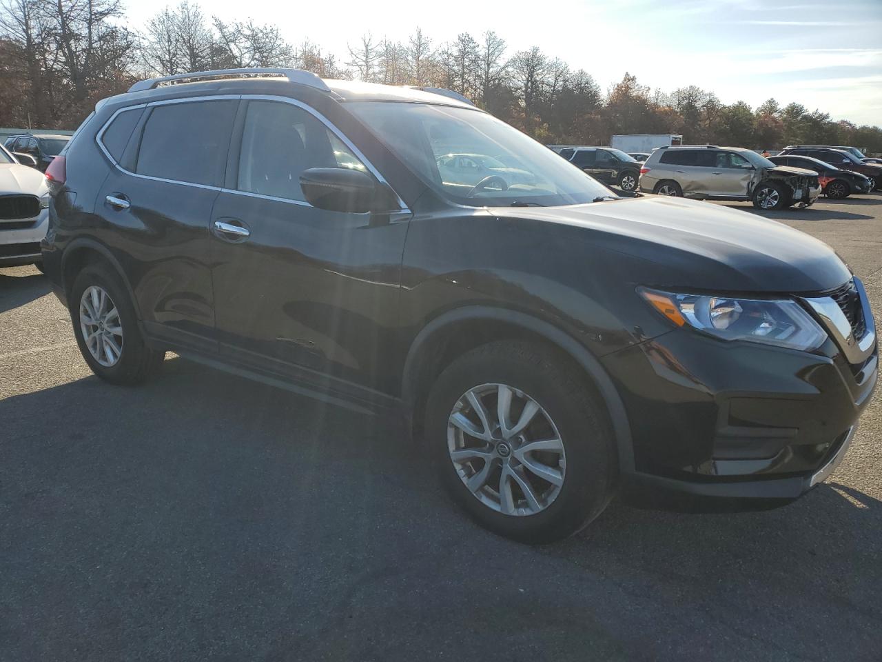 2019 Nissan Rogue - Image 4