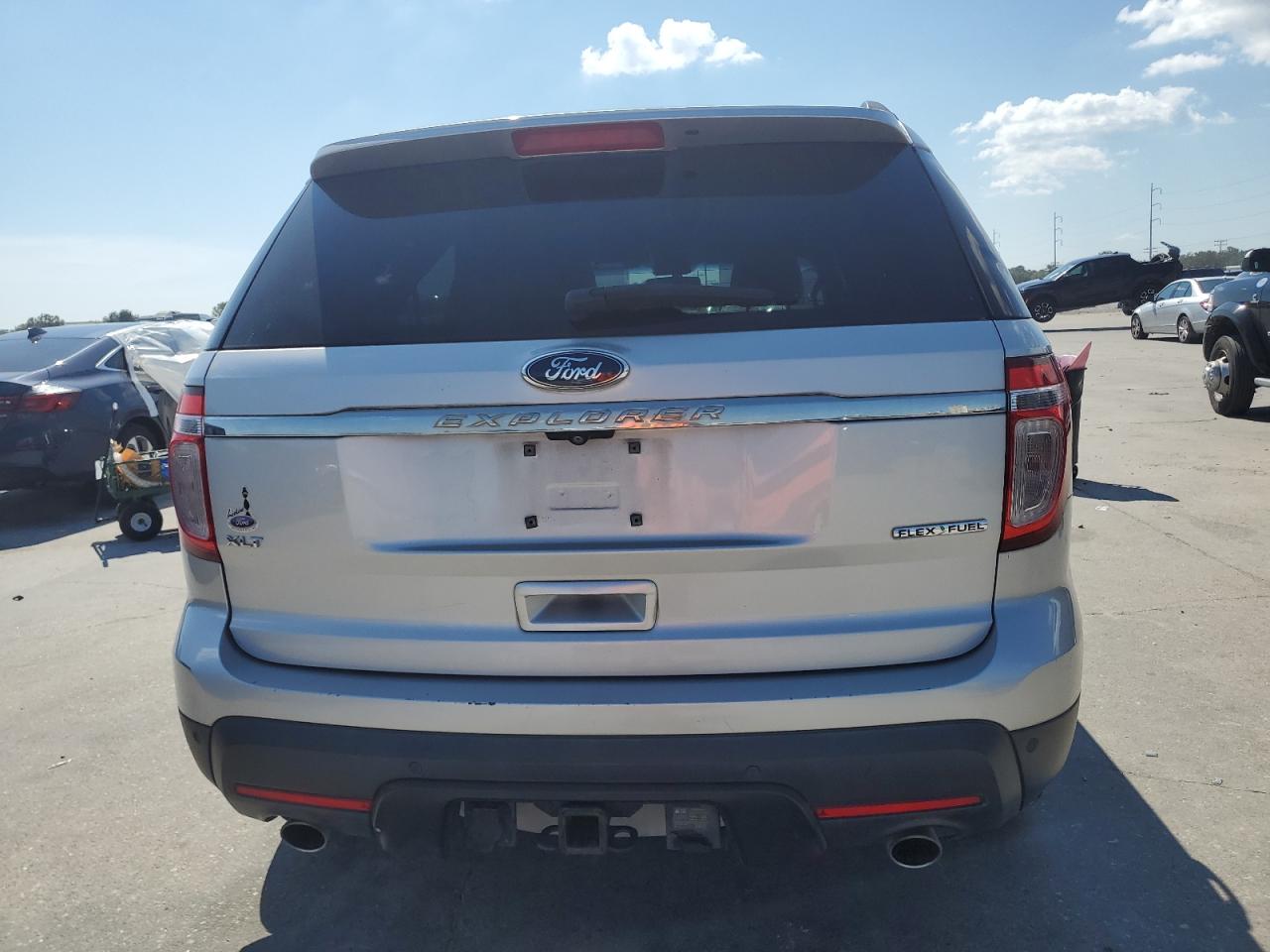 1FM5K7D82FGA12199 2015 Ford Explorer Xlt