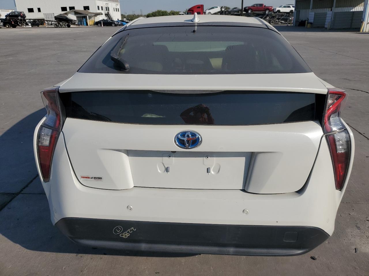 2018 Toyota Prius VIN: JTDKBRFU8J3081850 Lot: 74943644